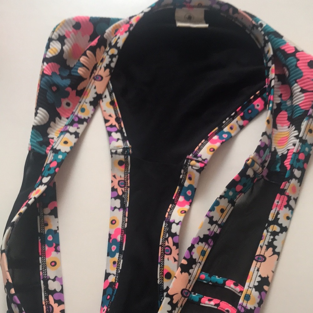 Body Glove Bikini Floral & Black - Picture 12 of 13